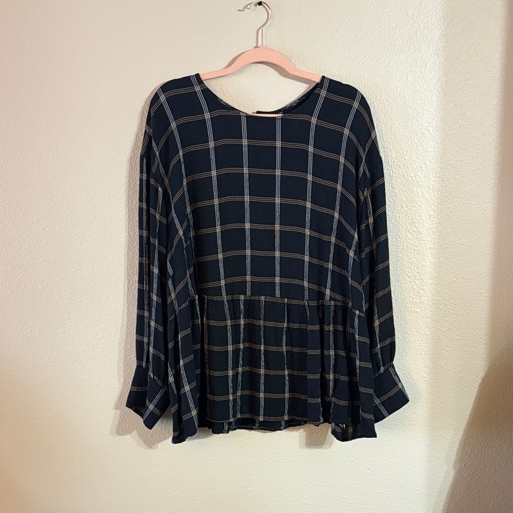 Madewell light spun button back peplum top in plaid